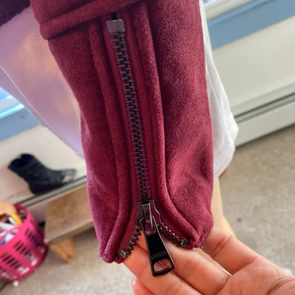 Y2K Vigoss Faux Fur Suede Burgundy Motorcycl Jacket Women S-M Pockets Full Zip - Picture 9 of 9